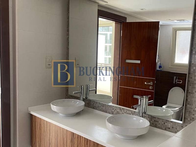 Upgraded 4br++|Spacious over 4500sqft |Unfurnished - Image 10