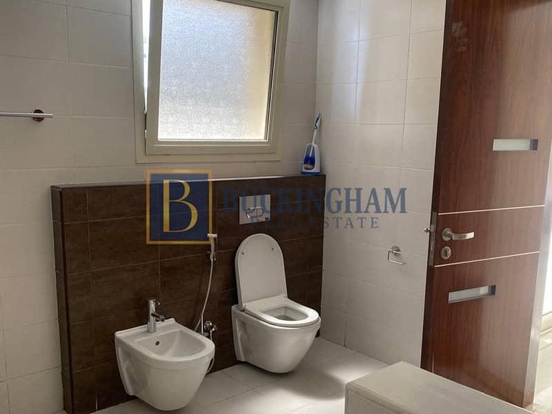 Upgraded 4br++|Spacious over 4500sqft |Unfurnished - Image 11