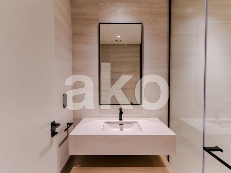 Exclusive 1 Bed Full Park and Downtown View - Image 25