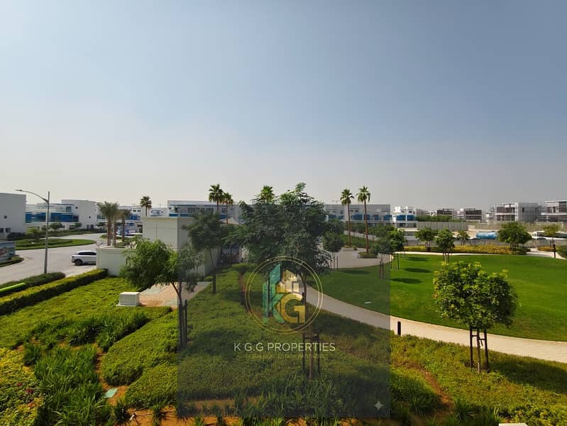 Below OP/Single Row/Prime Location in community - Image 9