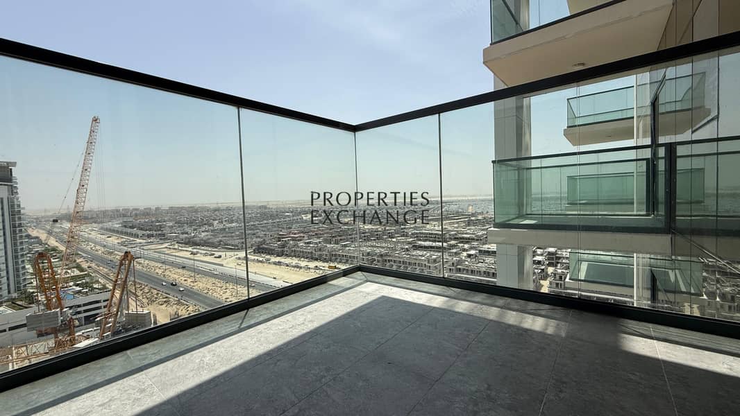 pacious 1BR with Modern Finishes | Damac Hills — Golf Gate - Image 8