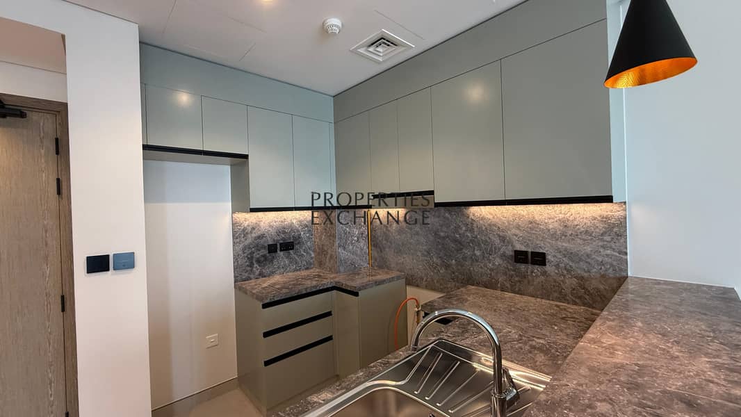 pacious 1BR with Modern Finishes | Damac Hills — Golf Gate - Image 10