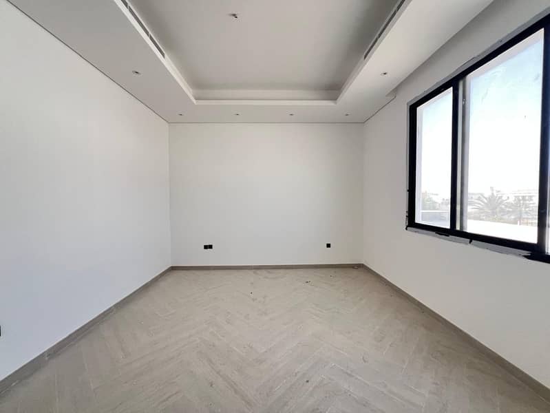 Brand New |Modern 4-Bedroom |GARDEN - Image 6