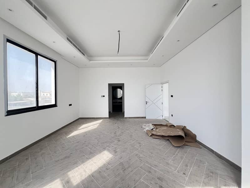 Brand New |Modern 4-Bedroom |GARDEN - Image 12