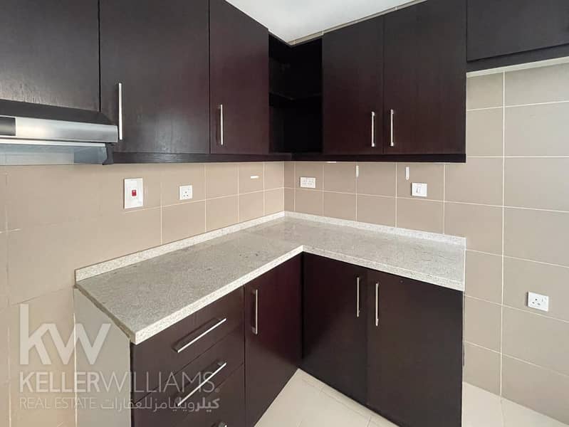 Family Community | Landscaped | Prime Location - Image 9