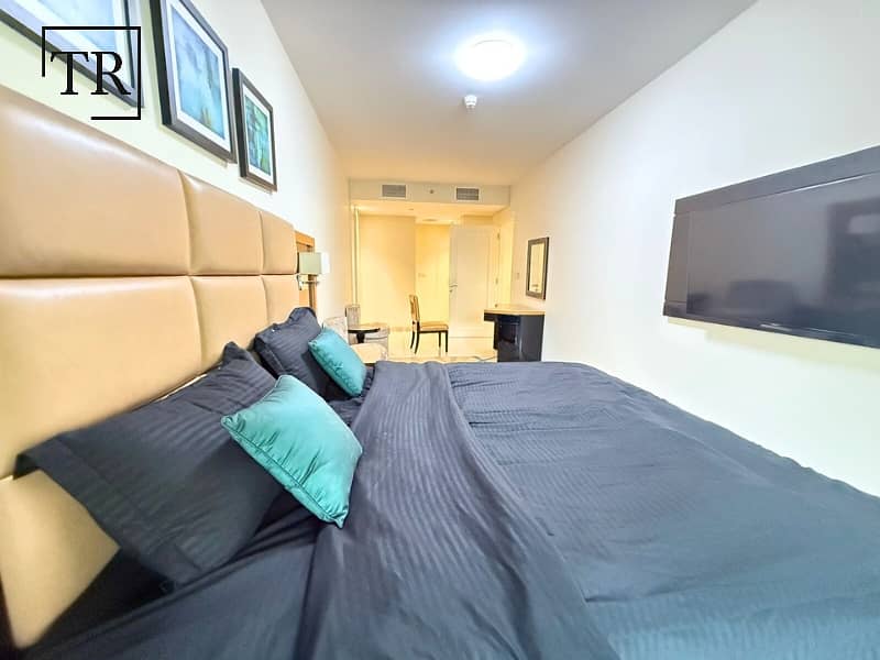 Park Views | Fully Furnished | Premium Location - Image 10