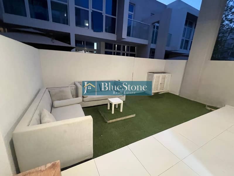 Three Bed | Middle Unit | Open Kitchen