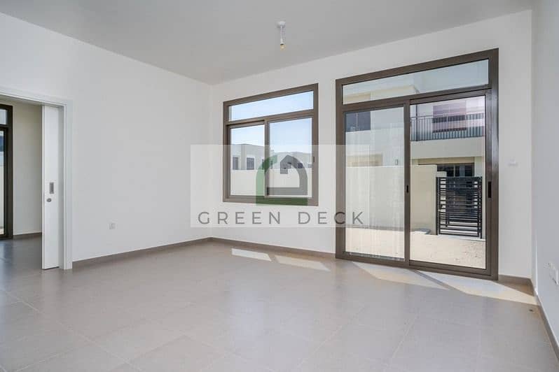 Single Row I Perfect Location I Spacious Layout