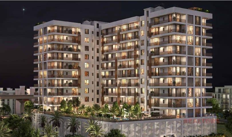 LUXURIOUS FINISHING || NEXT TO METRO || BANG ON MAIN ROAD - Image 9