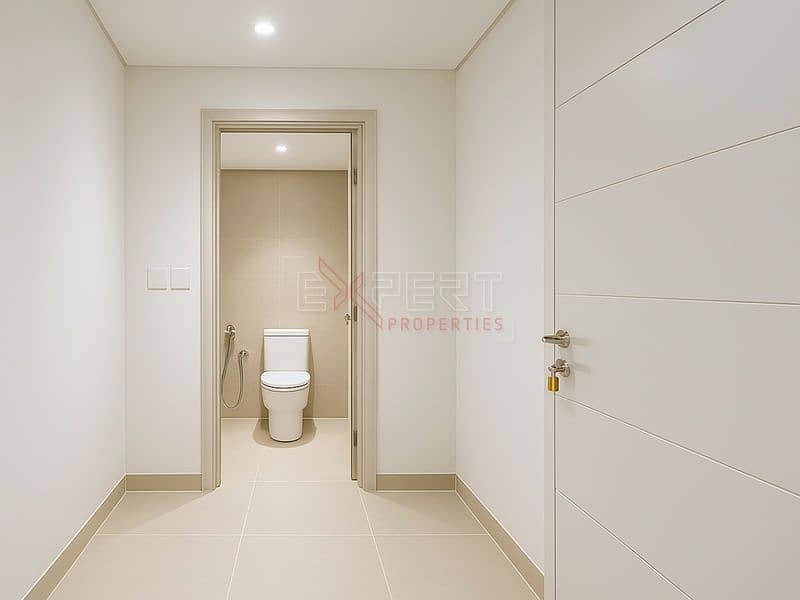 Elegant 3BR | Panoramic Downtown Views | Excellent Condition - Image 8