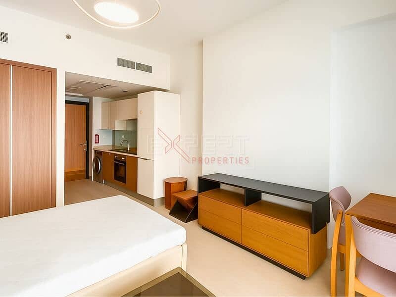 Skyline & Creek Views | Spacious | Prime Al Jaddaf Location