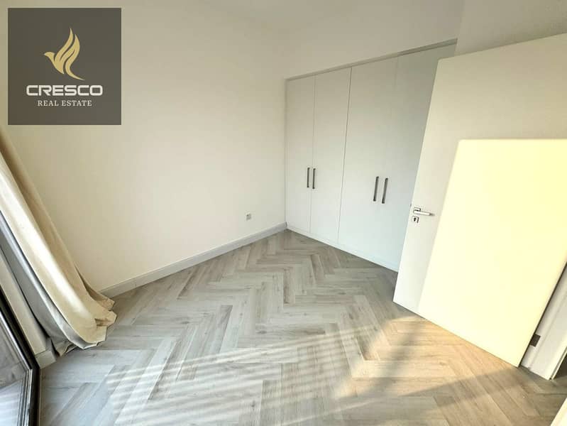 VACANT | HUGE LAYOUT | NEAR TO GARDEN - Image 13