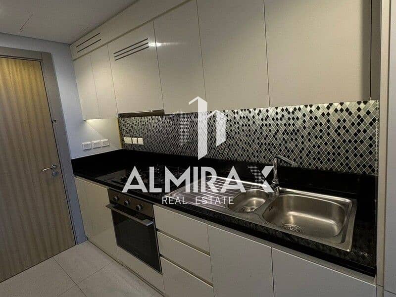 Fully Furnished | Prime Location | High Floor | Good Condition - Image 12