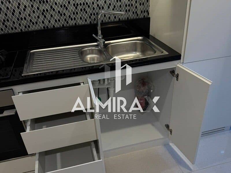 Fully Furnished | Prime Location | High Floor | Good Condition - Image 16