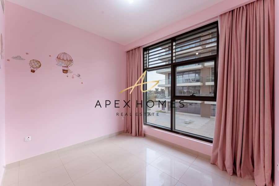 Large Balcony | Corner Unit | Villa View - Image 13