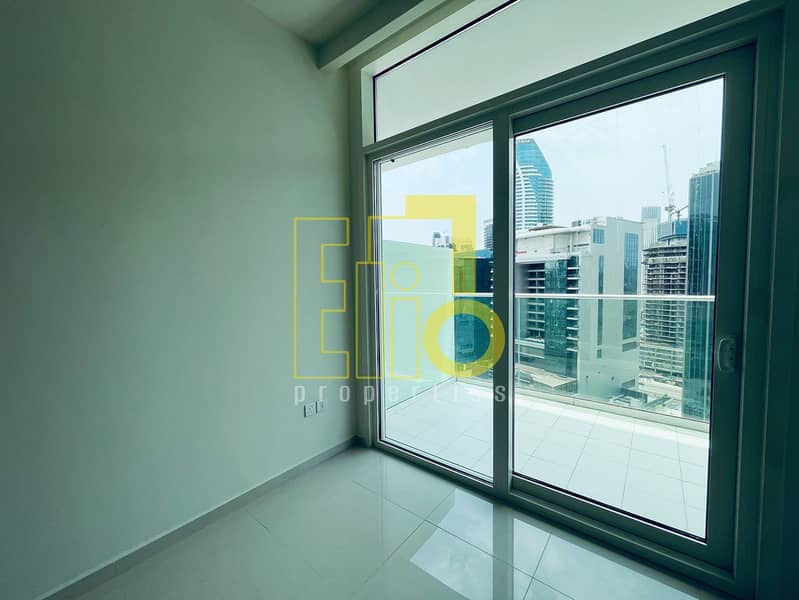1 BR Apartment with Balcony | Burj Khalifa view - Image 7
