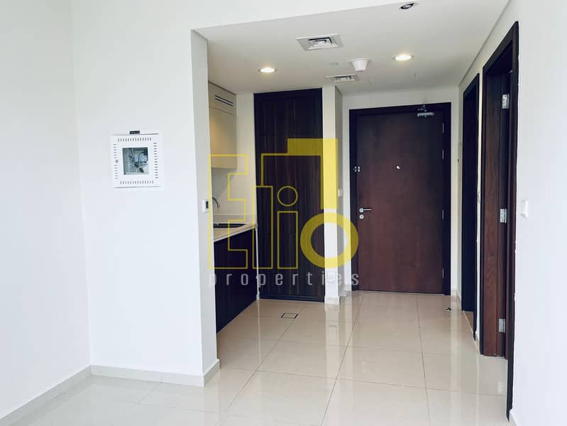 1 BR Apartment with Balcony | Burj Khalifa view - Image 8