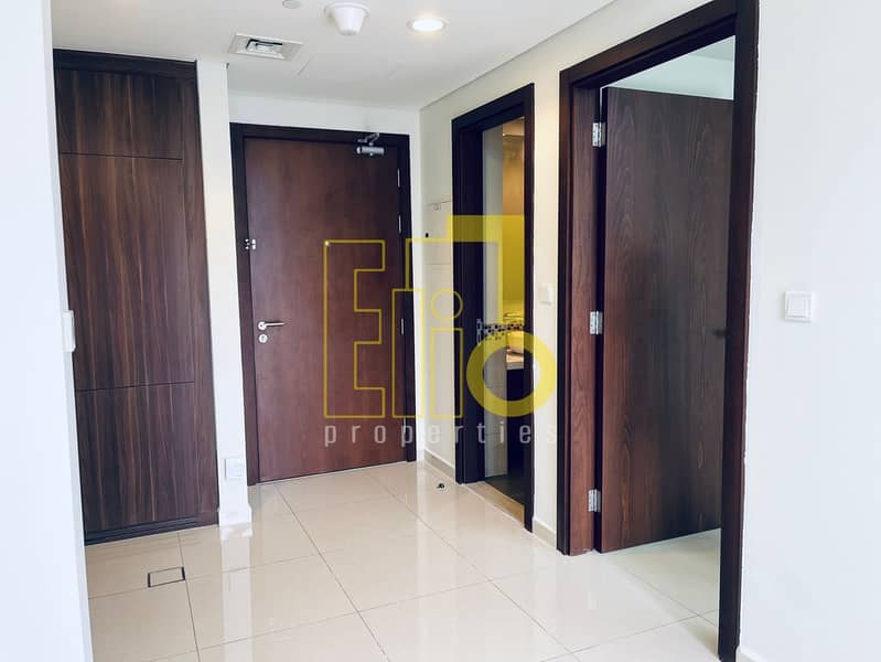 1 BR Apartment with Balcony | Burj Khalifa view - Image 11