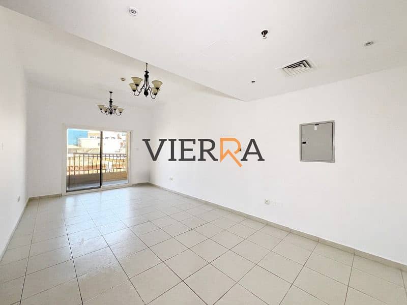 Vacant | close to circle Mall | High Roi