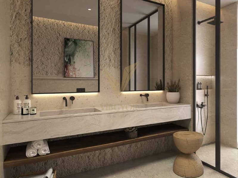 Single Row 4BR-Extremely Close To Central Hub - Image 9