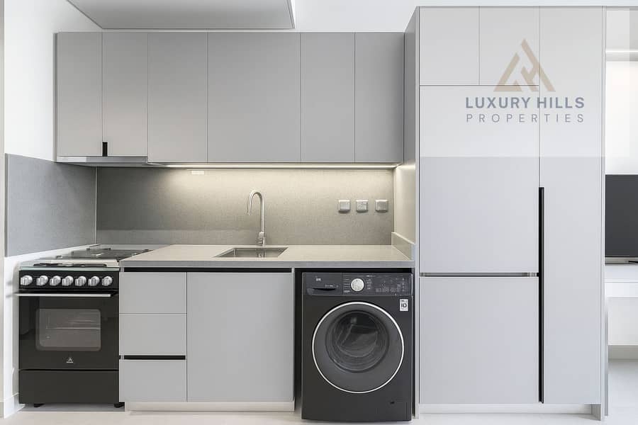 Burj Khalifa View l Fully Furnished l Balcony