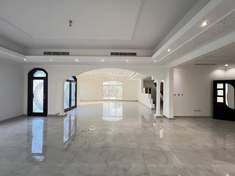 Luxurious Villa | Prime Location |Garden - Image 17