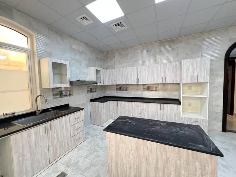 Luxurious Villa | Prime Location |Garden - Image 27