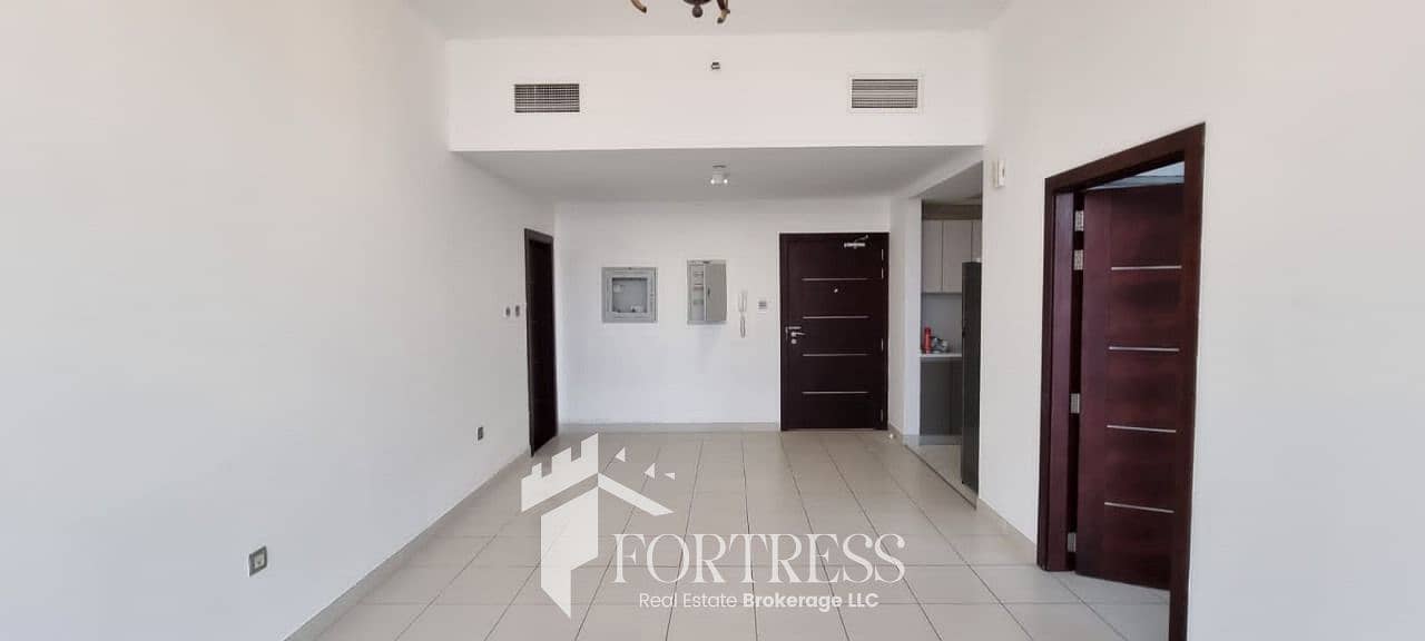 SEMI FURNISHED 1BR | PRIME LOCATION | READY TO MOVE