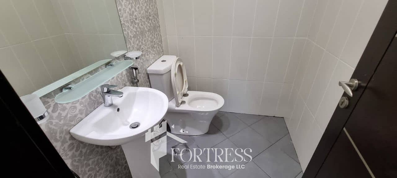 SEMI FURNISHED 1BR | PRIME LOCATION | READY TO MOVE - Image 11