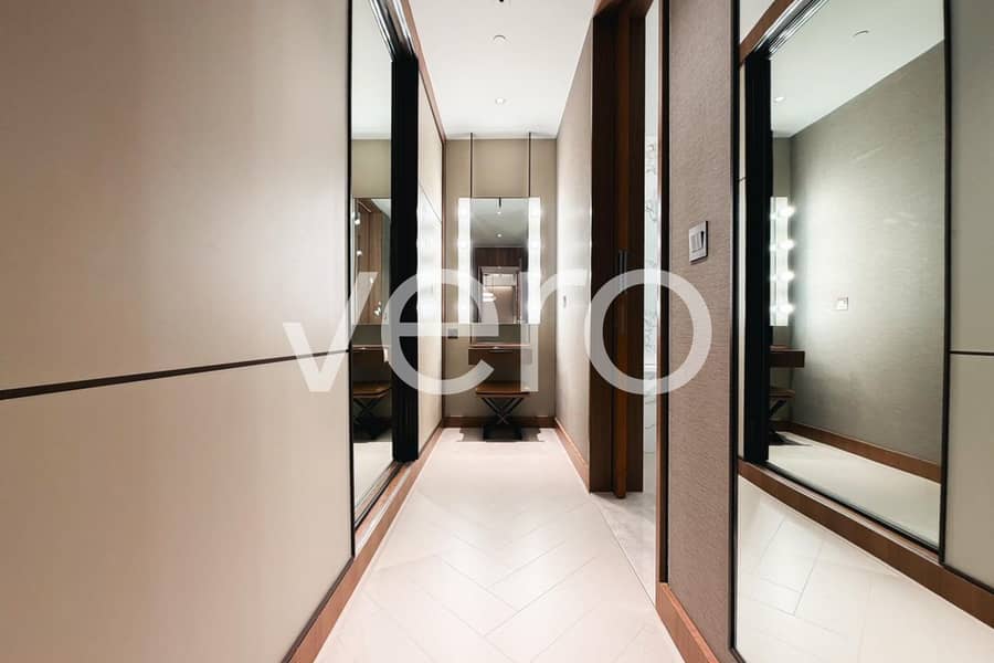 Large Layout | High Floor | Boulevard View - Image 7