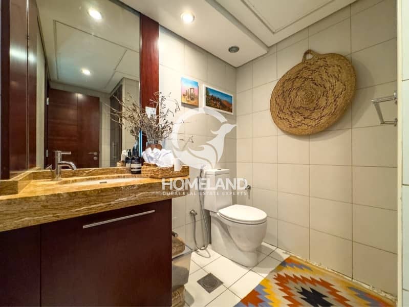 Burj Khalifa Views | Spacious | Unique Property - Image 14