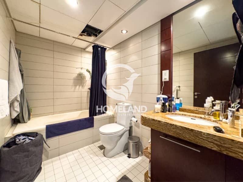 Burj Khalifa Views | Spacious | Unique Property - Image 16