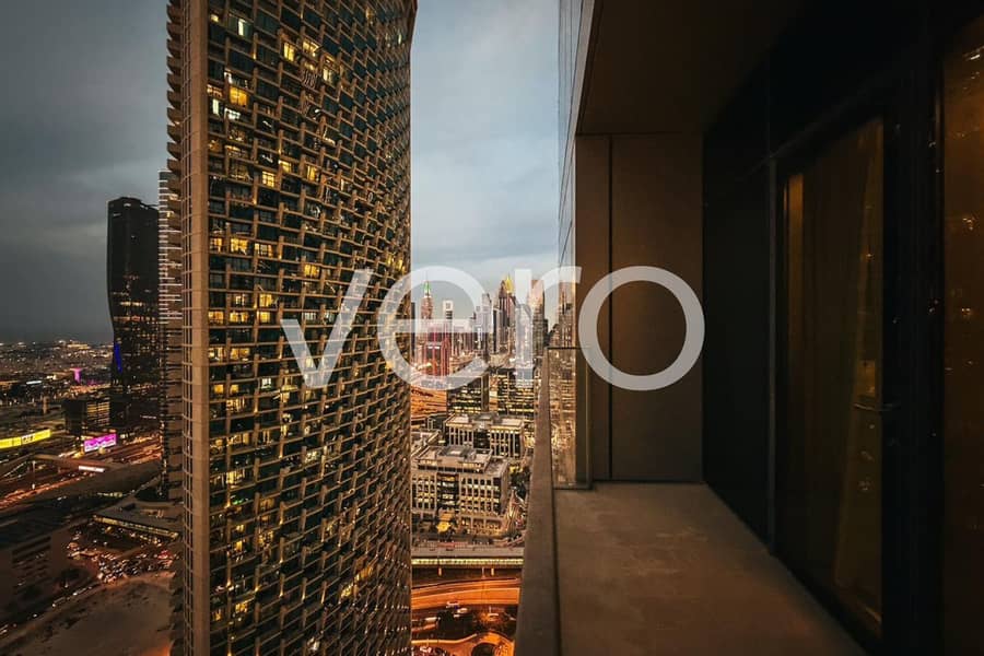 Large Layout | High Floor | Boulevard View - Image 18