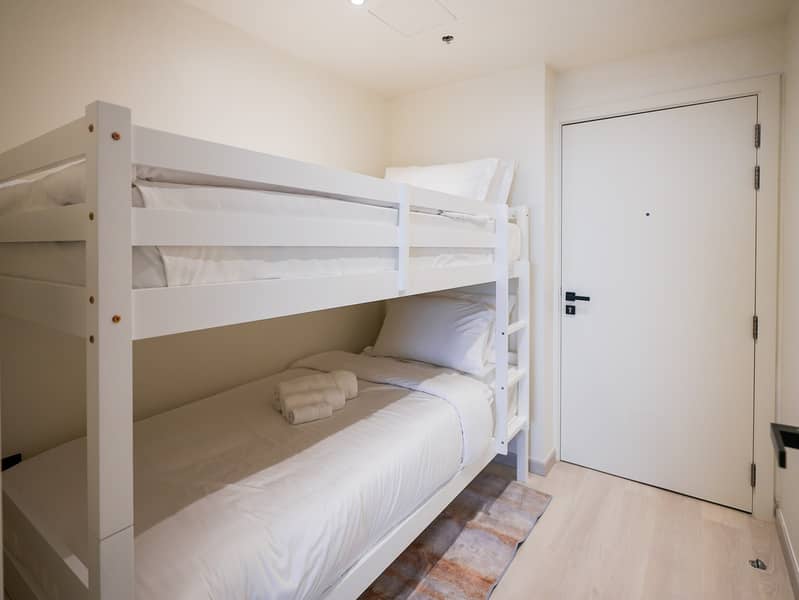 Upgraded | High Floor | Marina View - Image 9