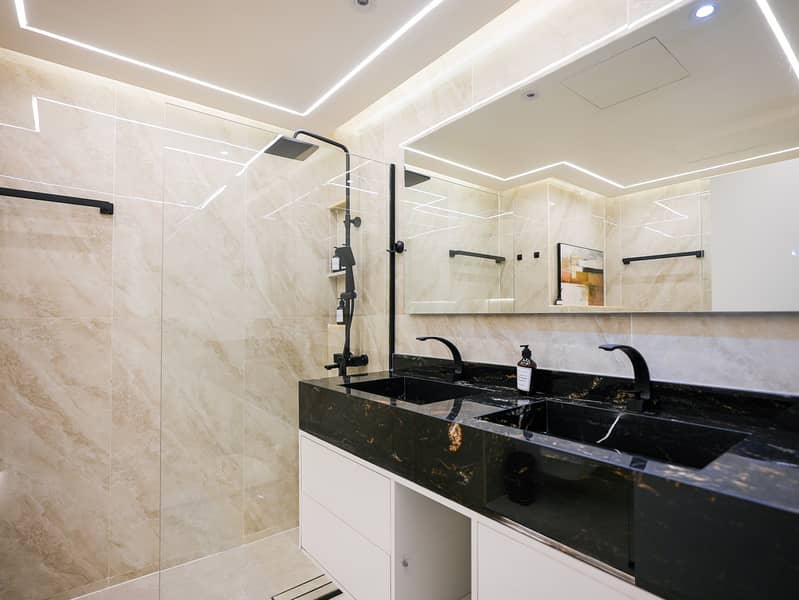 Upgraded | High Floor | Marina View - Image 14