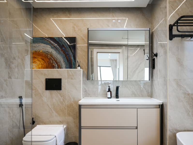 Upgraded | High Floor | Marina View - Image 18