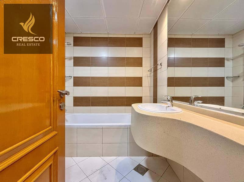 1 Month Free | Huge Living Room | High Floor - Image 10