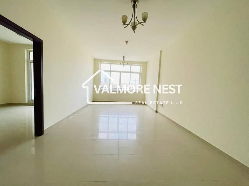 Versatile space with great amenity I Best price I Easy access