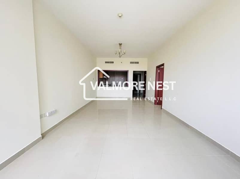 Versatile space with great amenity I Best price I Easy access