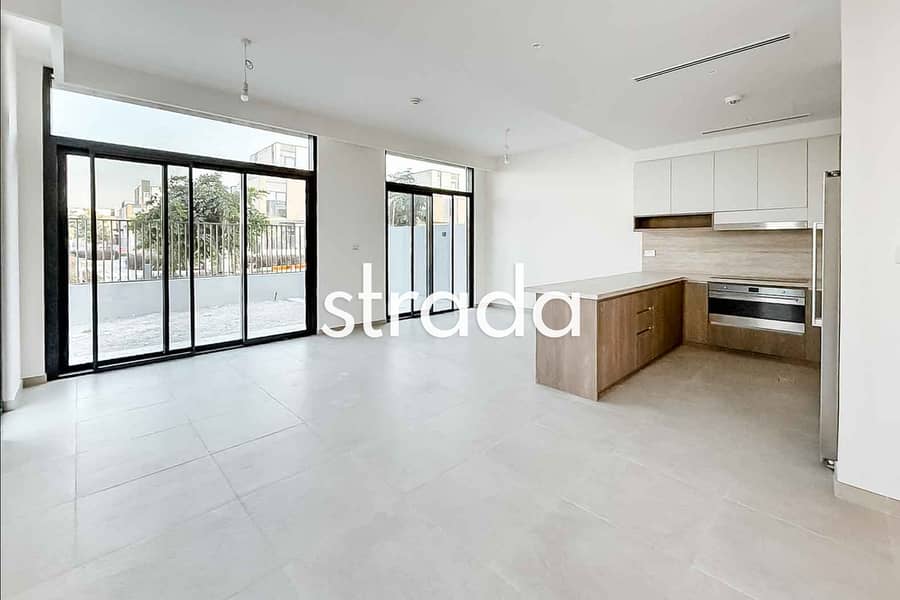 Over 4000 sqft | Rare corner unit | Biggest garden