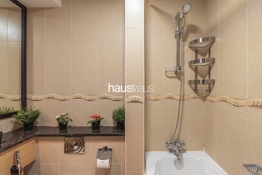 Spacious | Expansive Balcony | Charming Community - Image 16