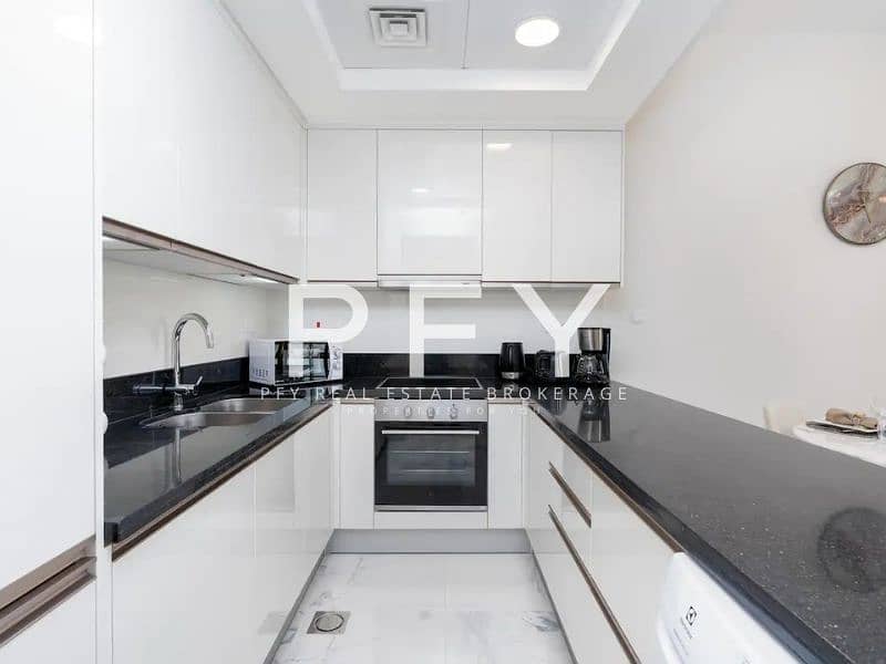 Luxury living | canal view | fully furnished - Image 10