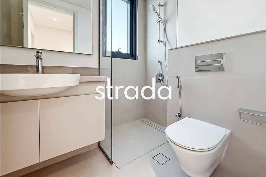 Over 4000 sqft | Rare corner unit | Biggest garden - Image 12