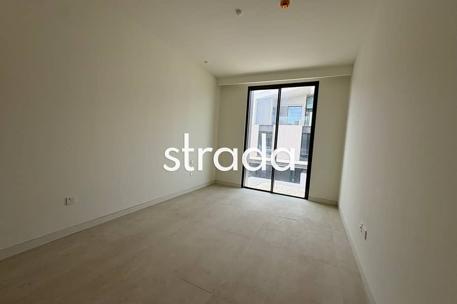 Large Corner Plot | Single Row | Phase 2 - Image 11