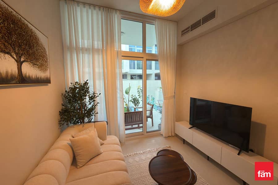 End Corner | Close To Amenities | Best Price