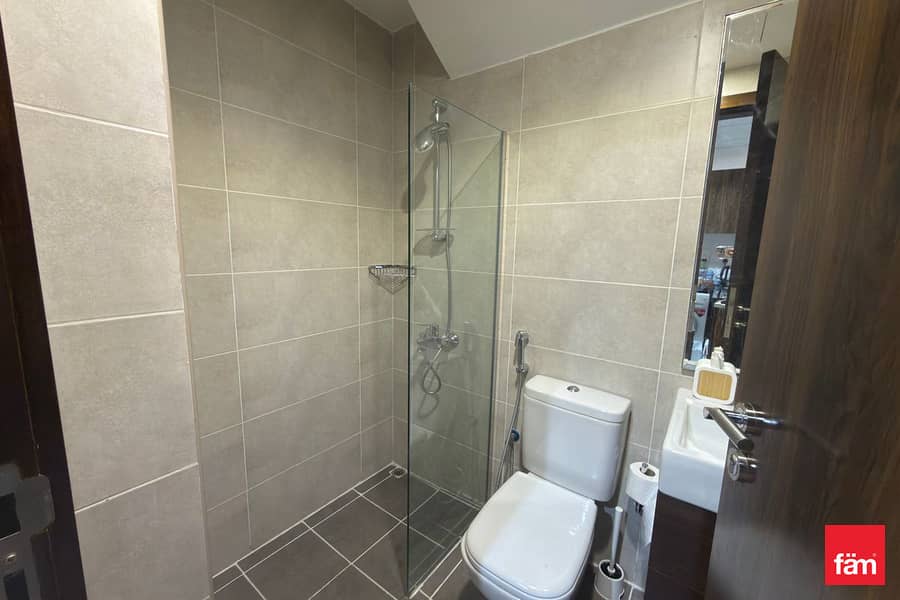 End Corner | Close To Amenities | Best Price - Image 10