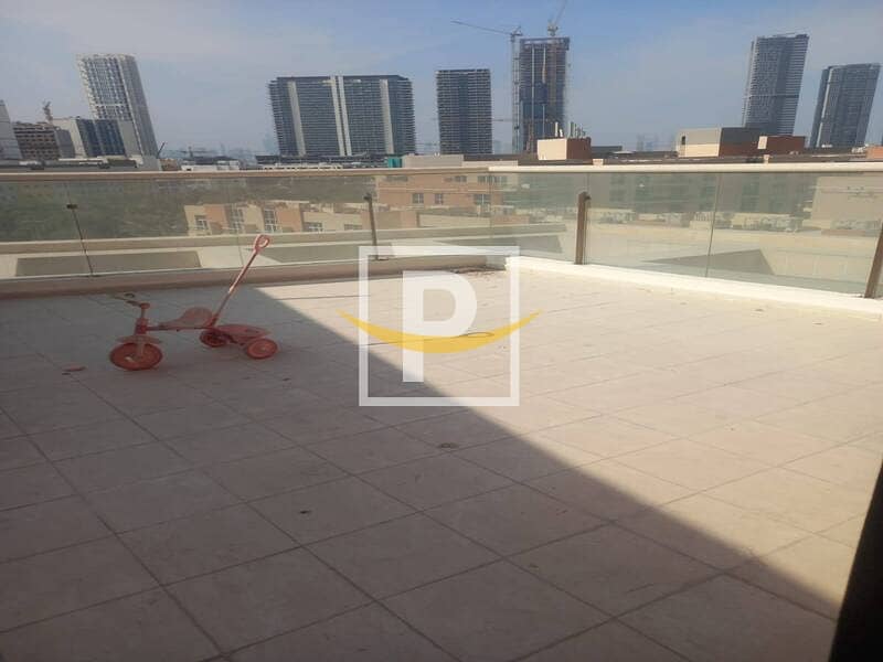 Huge Layout 3BR+ Maid | Community View | Prime Location - Image 11