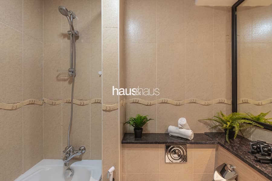 Spacious | Expansive Balcony | Charming Community - Image 23