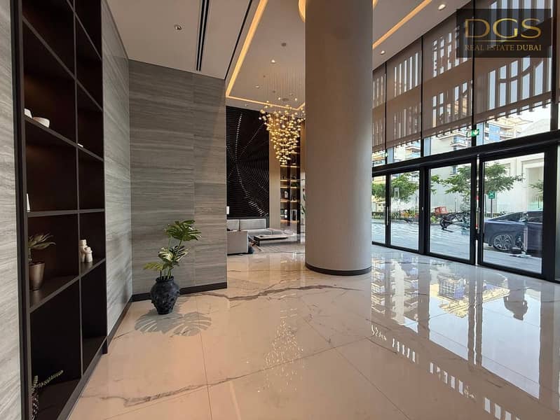 1BR with Study Room | Pool View | Vacant - Image 21