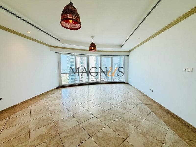 UNFURNISHED | SEA VIEW | HIGH FLOOR | HUGE LAYOUT